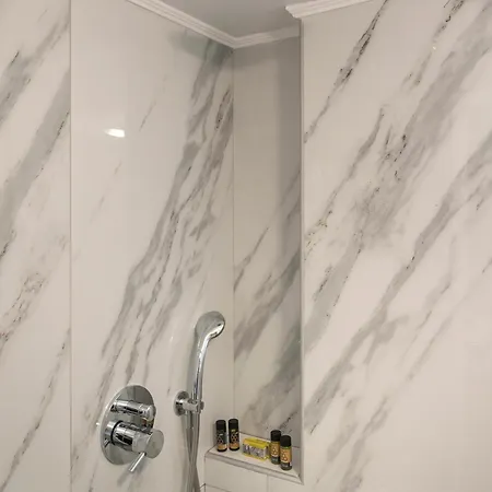 Chania * Chania (Crete)