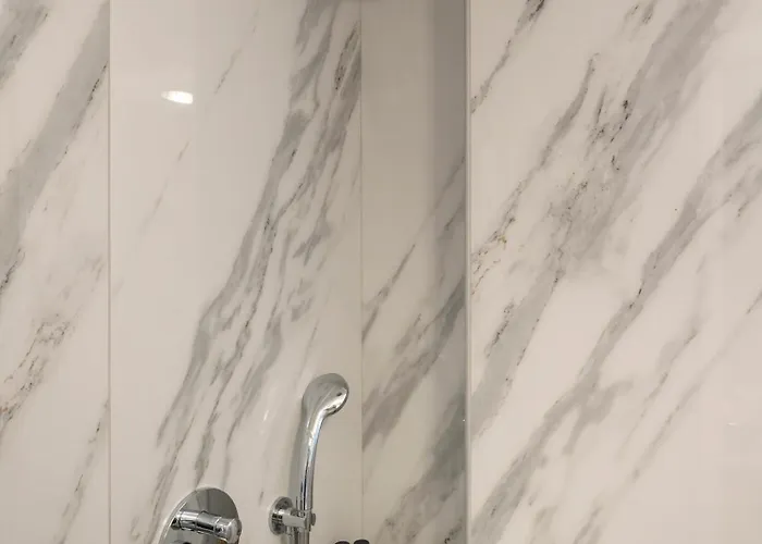 Chania * Chania (Crete)